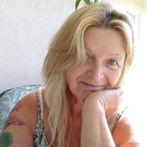 Meet your Posher, Connie